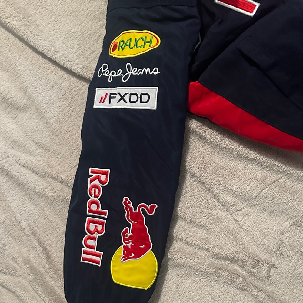 Red Bull Racing Jacket - Picture 5 of 6